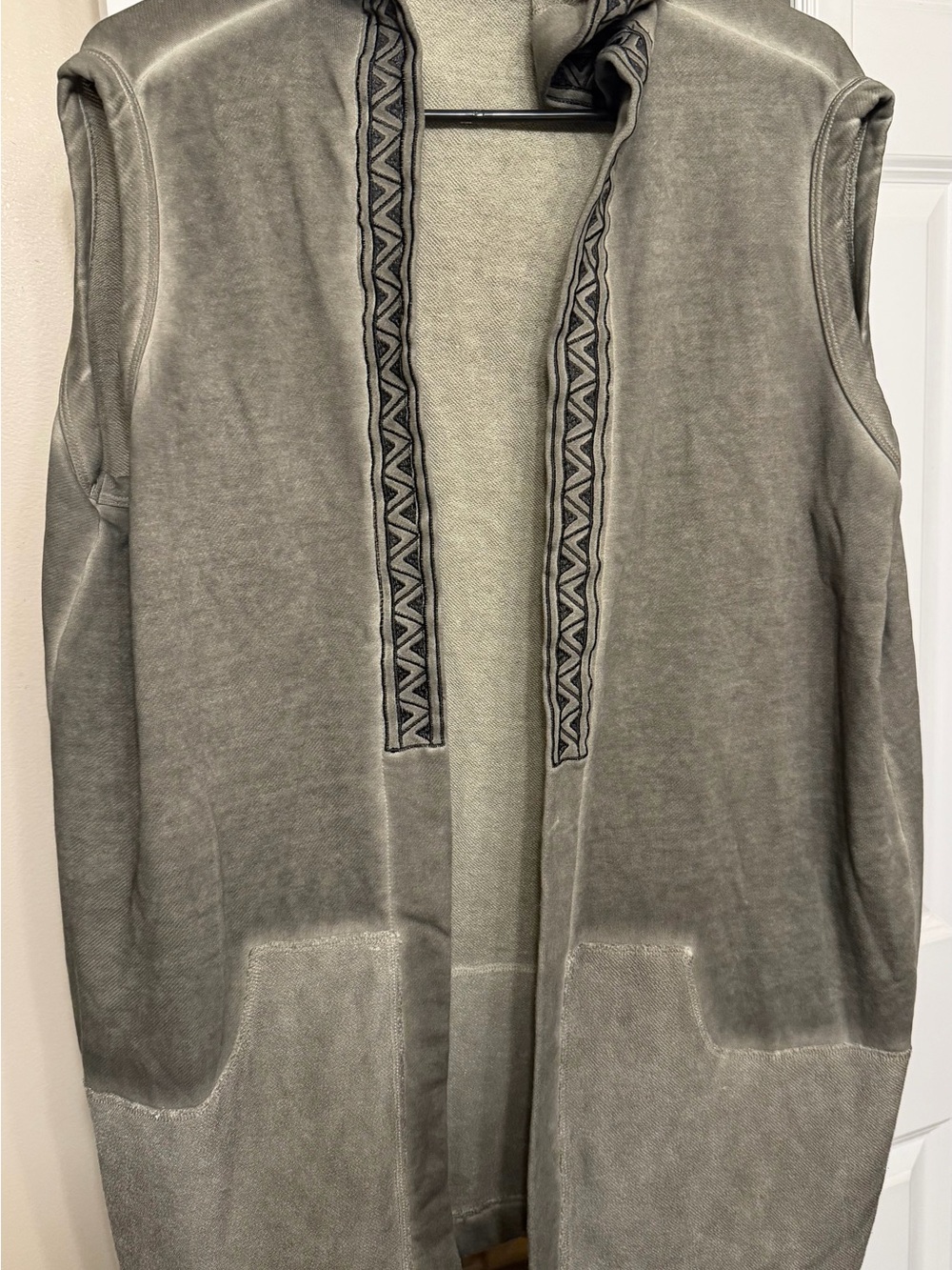 POL Sleeveless Hooded Cardigan in Gray